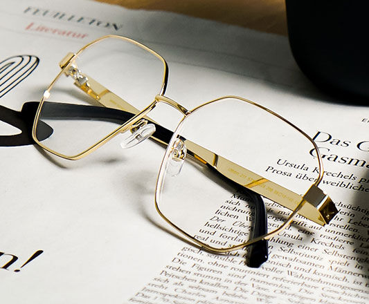 Combien coûte une bonne paire de lunettes de travail et qui en supporte les frais ?